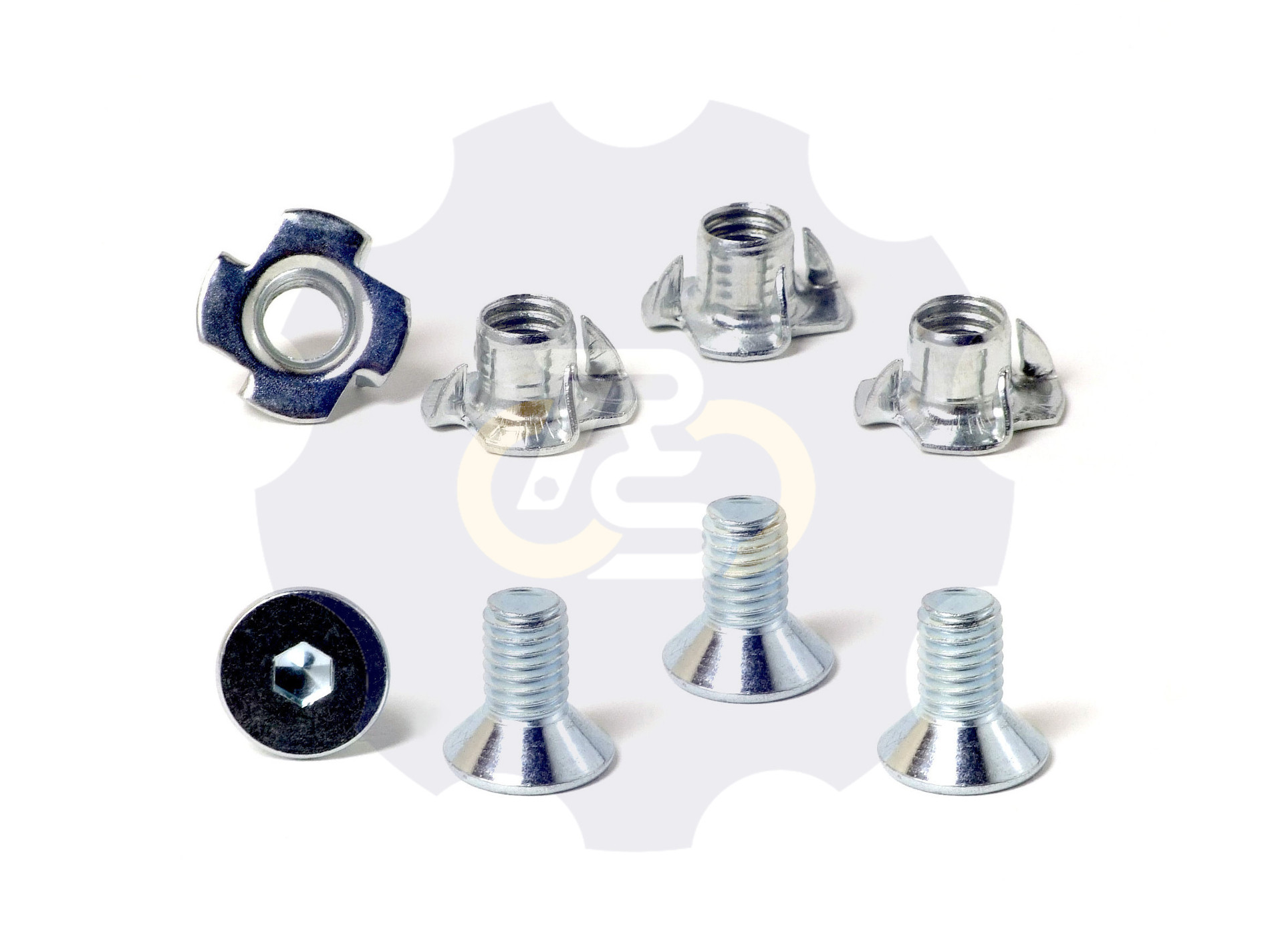 4 vienetai – M8 x 16 Zn Varžtas įleidžiama galva + 4 vienetai – NEM8x10 Įkalama veržlė