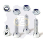 4 vienetai – M8x30 Zn Varžtas cilindrine galva + 4 vienetai – N8S Veržlė